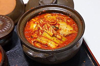 《摇滚明星生活模拟》推出 体验摇滚明星的奢靡生活